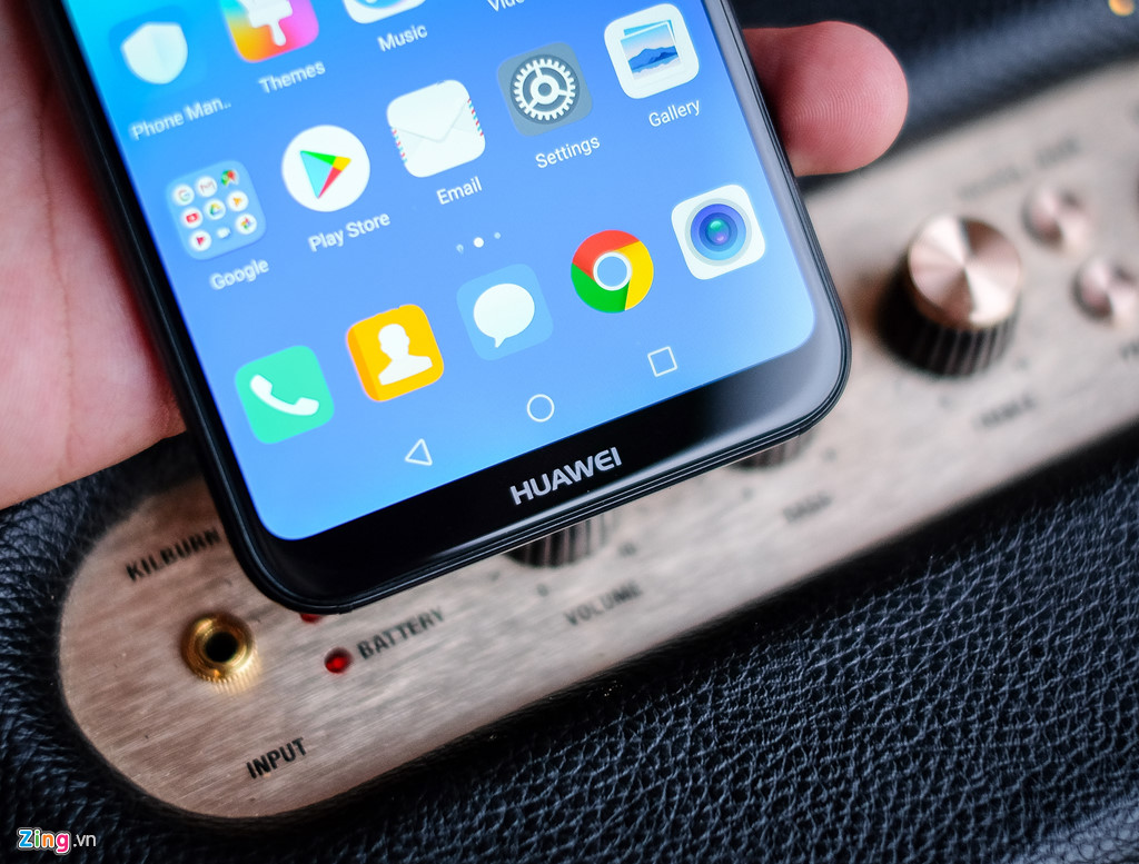 Chi tiết Huawei Nova 3e: Thiết kế tốt, có camera kép và tai thỏ